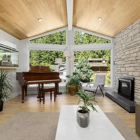 Beautiful Villa With Heated Pool Hot Tub By Forest North Vancouver Exterior foto